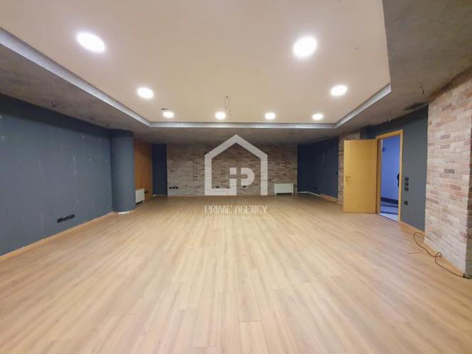 JEPET ME QERA ; Super ambjent biznesi/ Rruga "Elbasanit"