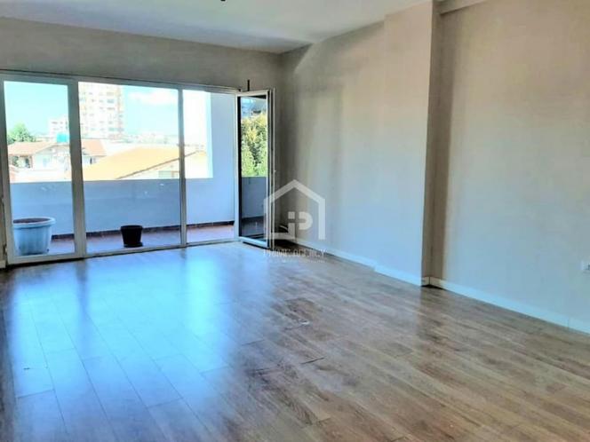 SHITET: Apartament1+1/zona: 21 Dhjetori
