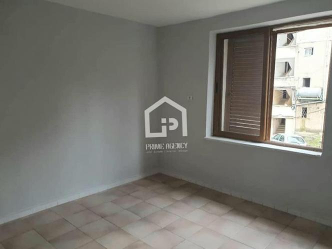 SHITET: Apartament 2+1/ Bllokut, pranÃ« sheshit Willson