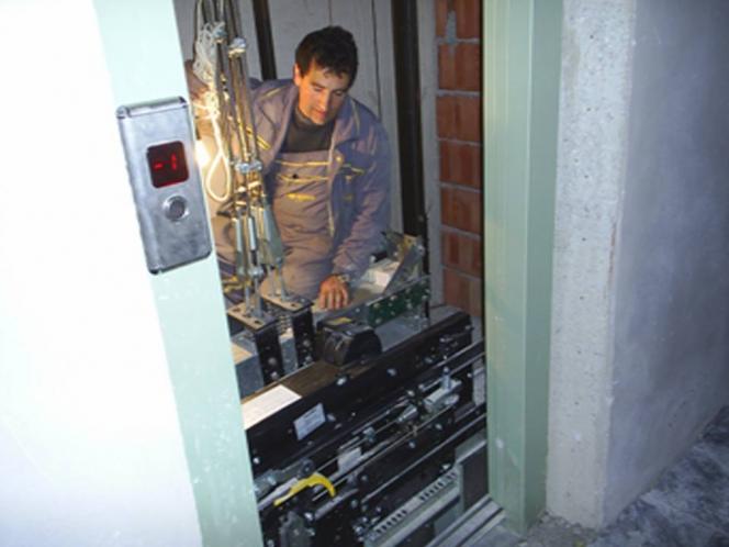  Filluan regjistrimet FALAS pÃ«r njÃ« nga profesionet mÃ« tÃ« kÃ«rkuara nÃ« treg qÃ« ju ofron mundÃ«si tÃ« shumta punÃ«simi: "TEKNIK ASHENSORI"