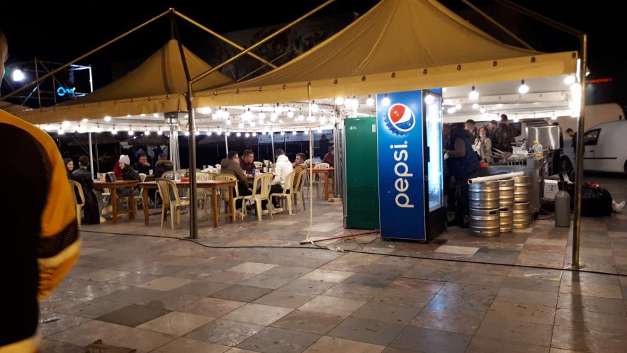 Ã‡adra, tavolina, karrige me qera 